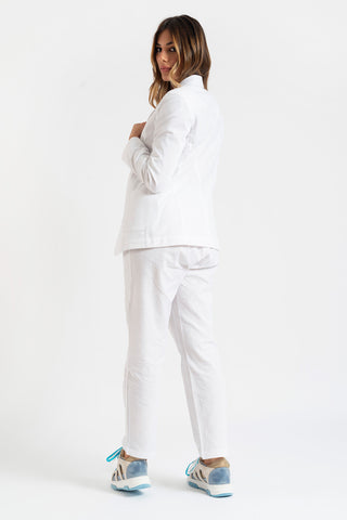 Tailleur giacca e pantaloni in lino bianco