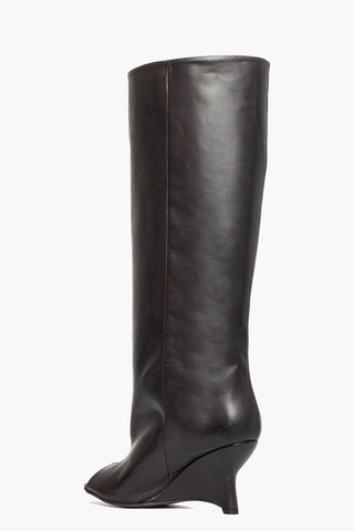 Stivale con zeppa gambale ampio spuntato pelle nero Filo 002