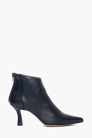 Love 1 black leather ankle boots