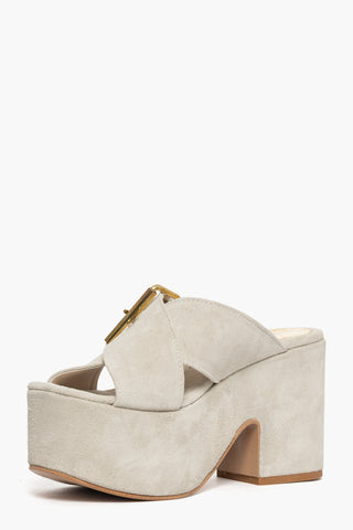 Sandalo sabot con fibbia oro camoscio beige Maracaibo 6