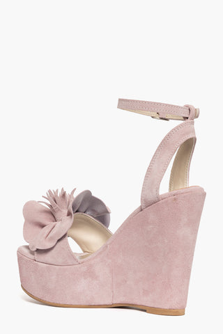 Sandalo con zeppa Carmensita Fiore camoscio rosa