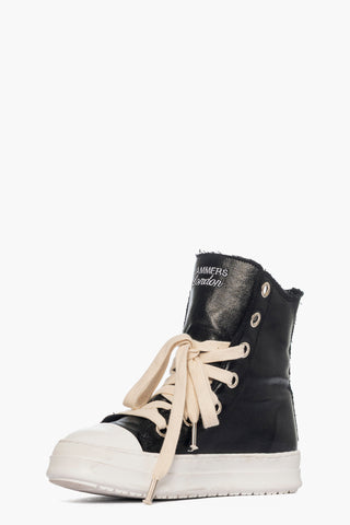 Sneakers canvas nero lucido con lacci Tore Can