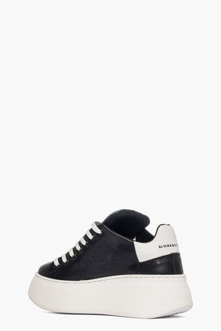 Sneakers pelle nero e bianco con perlina Lexa One