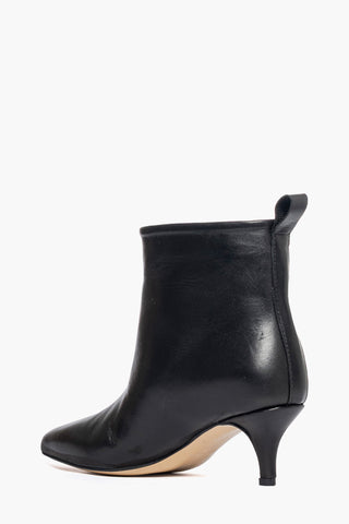 2504 black leather ankle boots