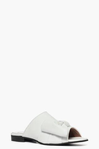Zapatilla Alana lazo piel blanca