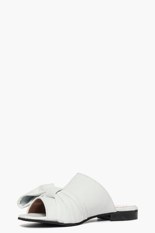 Zapatilla Alana lazo piel blanca