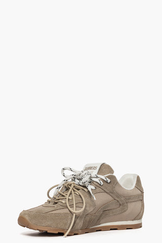 Sneakers camoscio taupè Isabel con doppio laccio JL