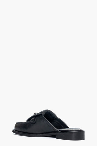 Mocassino pelle nero accessori argento Melissa