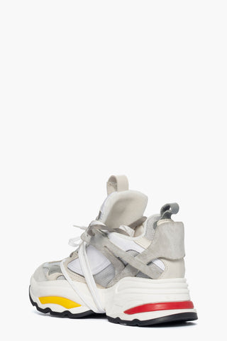 Sneakers camoscio ghiaccio e pelle Quadri 500