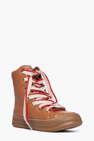 Sneaker alta in pelle cuoio con lacci rossi e beige, suola in gomma e punta rinforzata - foto 2