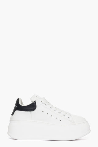 Zapatillas Lexa Two de piel en blanco y negro.