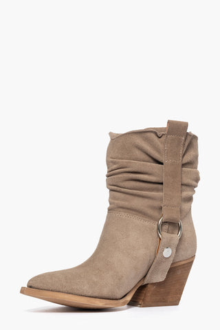 Stivaletti alla caviglia camoscio taupè accessorio argento Irene Zen