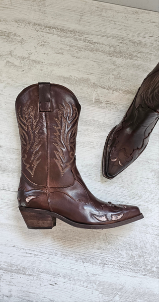 Stivali pelle marrone  con ricami Oldwest Black
