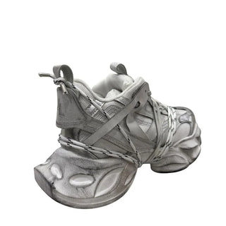 Sneakers bianche vintage con dettagli argento, doppio laccio e suola bianca spazzolata - foto 3