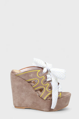 Carmensita Cambridge Beige open mule