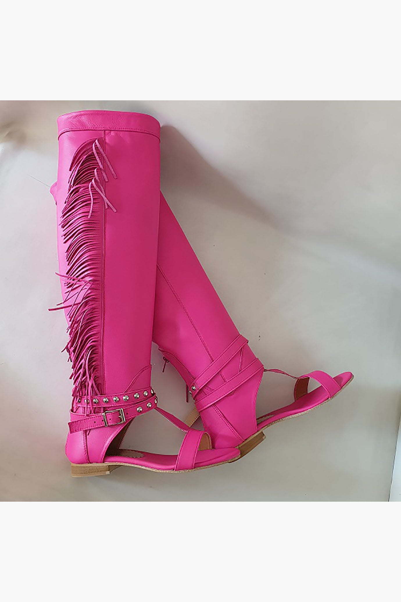 Sandali schiava Laila pelle fucsia frange e borchie – Lia Diva