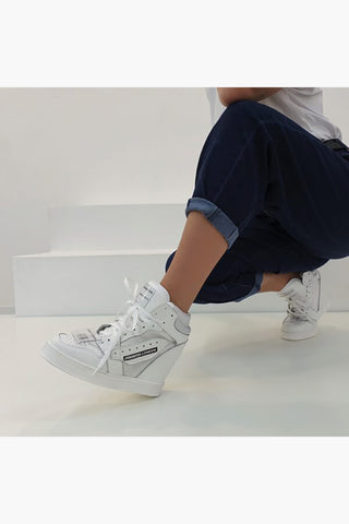 Upp Code white leather sneakers