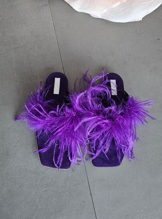 Infradito camoscio viola con piume Ludovica Plume