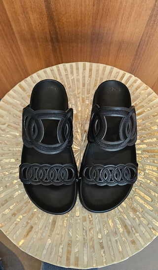 Ciabatta pelle nero con ricami in tinta Bio Mes