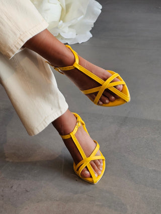 Sandalo pelle giallo Miss 25
