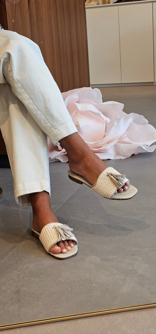 Ciabatta rafia beige con nappa CRA01