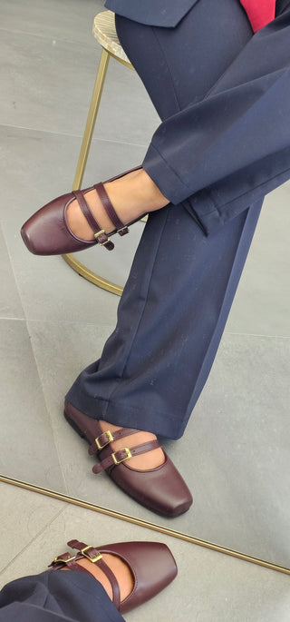 Ballerina pelle borgogna con cinturini Annina