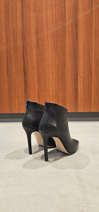 Tronchetti pelle nero Sidney 105 tacco 11