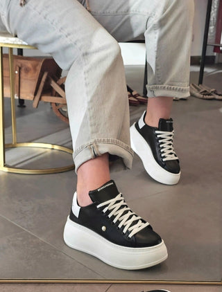Sneakers pelle nero e bianco con perlina Lexa One