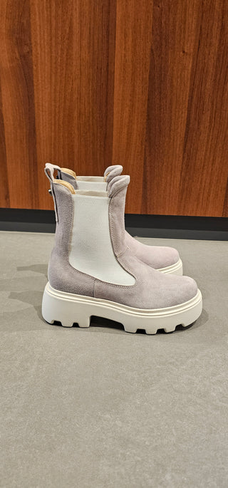 Stivaletti camoscio ghiaccio Vienna con elastici